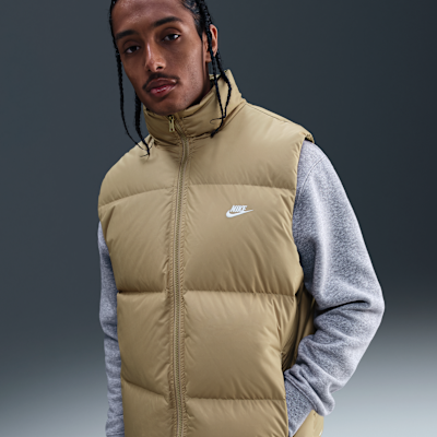 Nike Sportswear Club Men's Therma-FIT Puffer Gilet. Nike LU